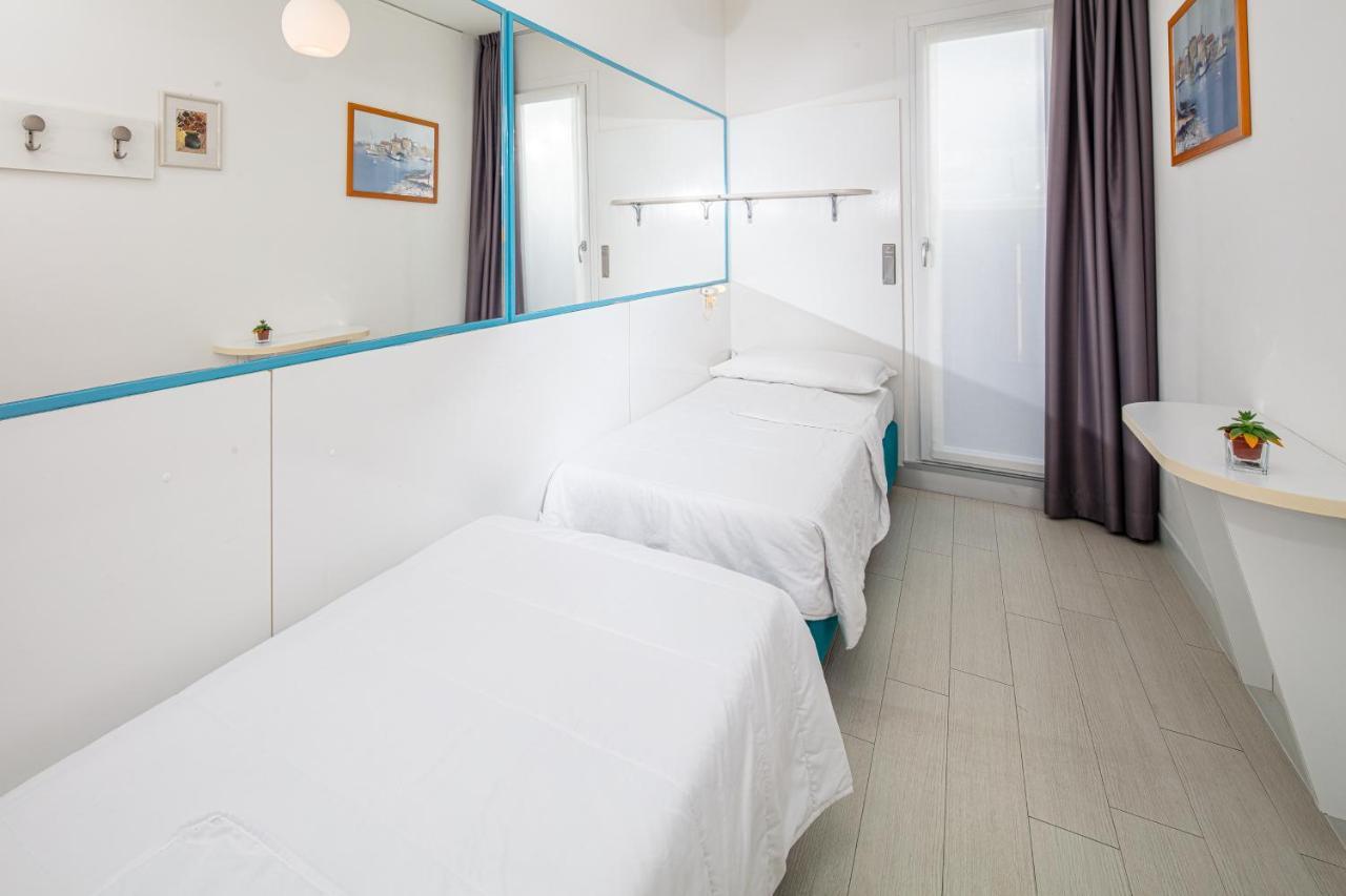 Hotel Alexander 比比翁 外观 照片